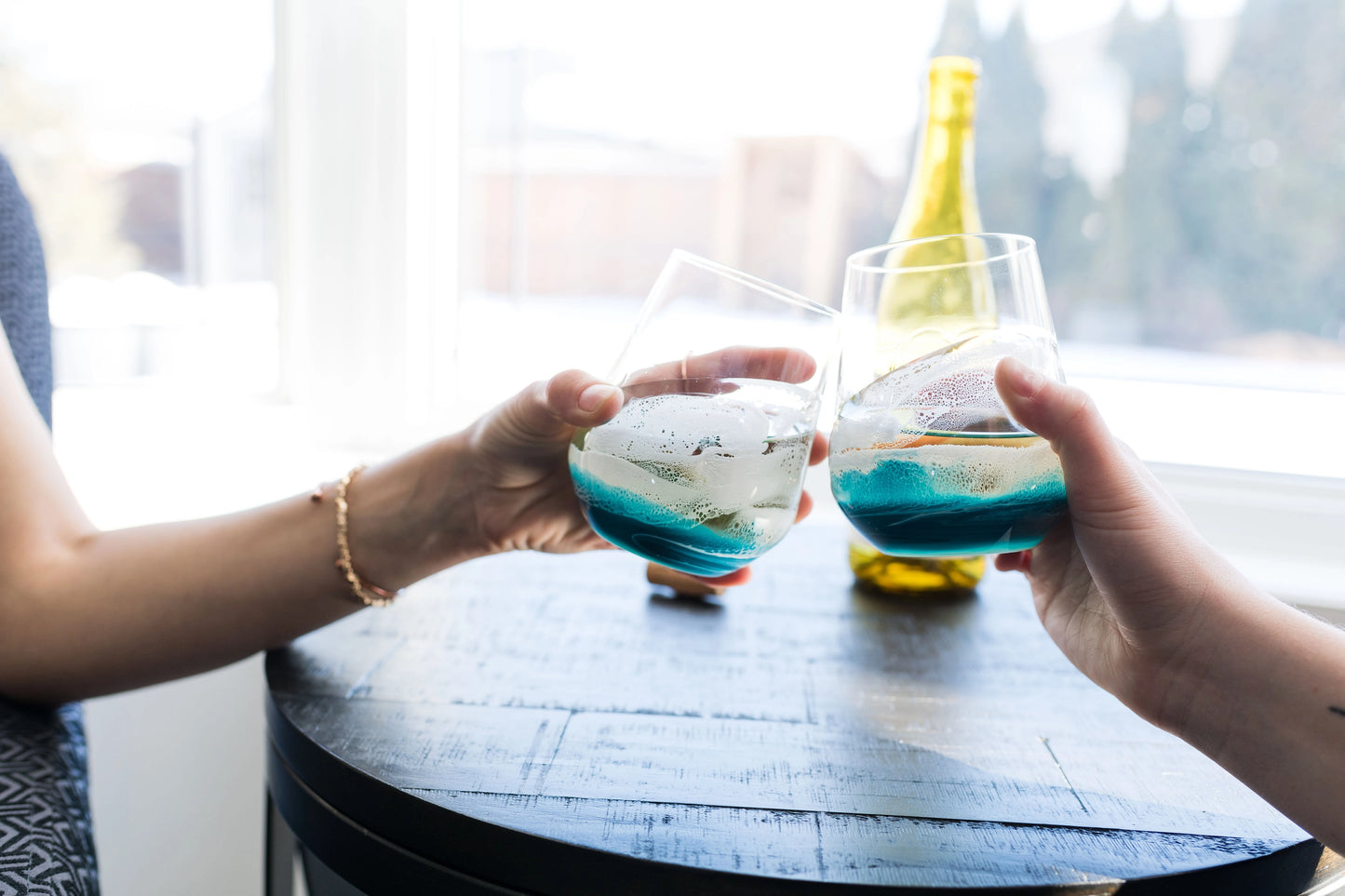 Ocean Blue Deep Sky Resin Coated Stemless Wine Glasses (Set of 2)