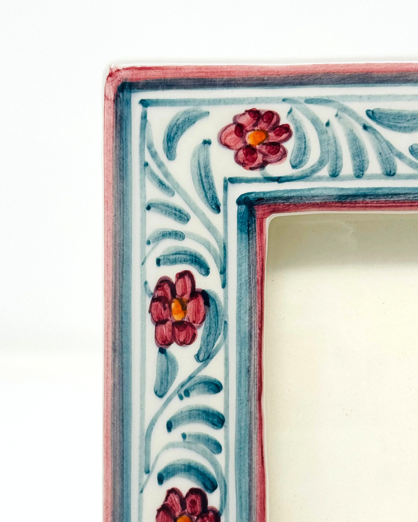 Camila Ceramic Tabletop Picture Frame(3.5x5.5)