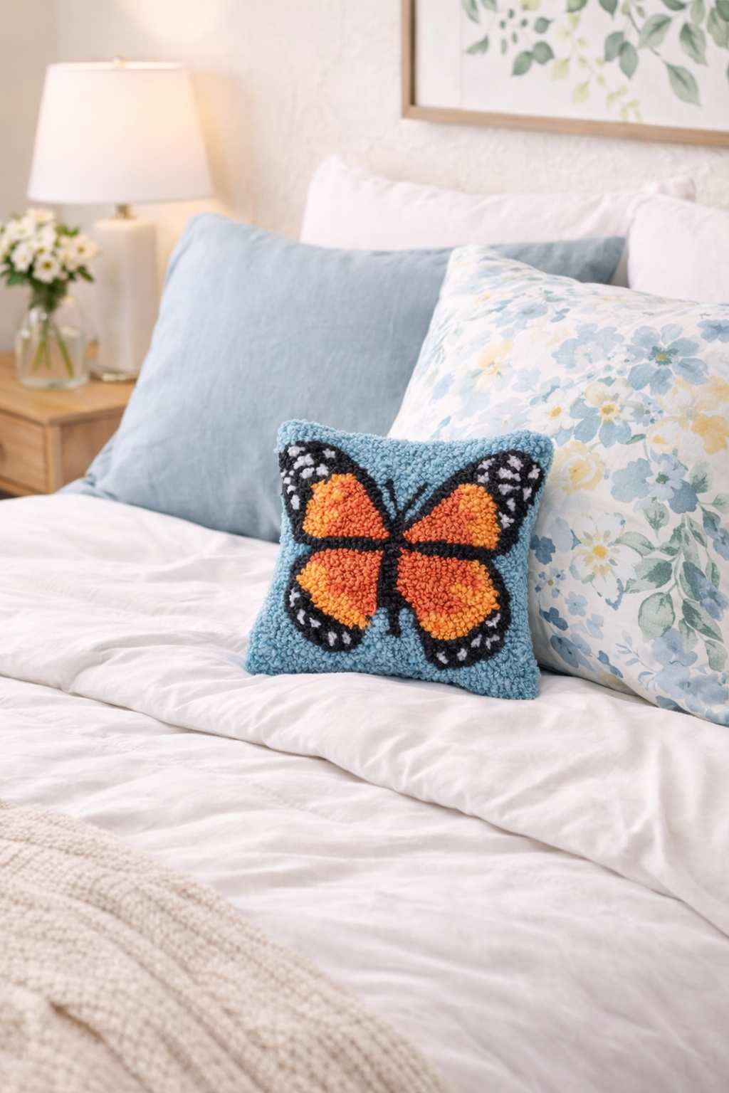 Monarch Butterfly Hooked Pillow (8"x8")