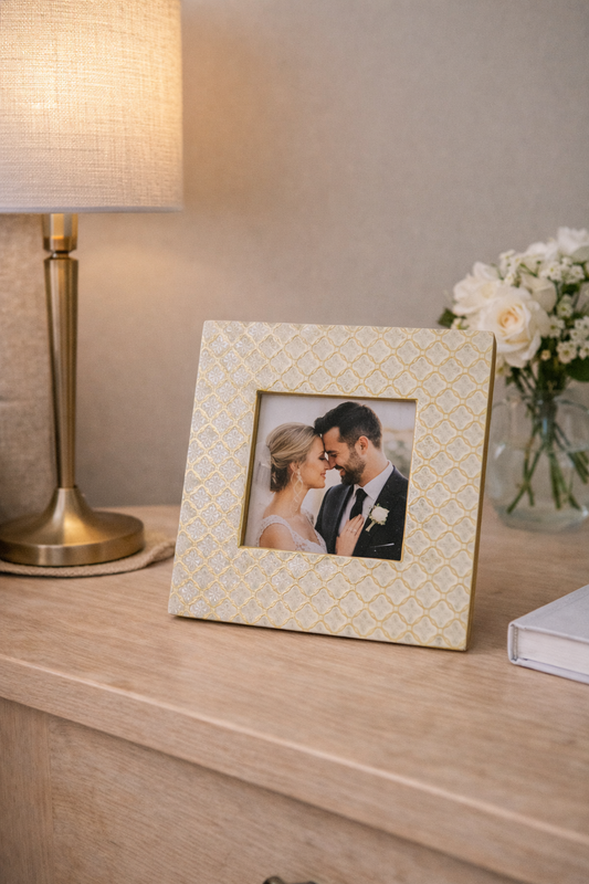 Kaveri Tabletop Picture Frame (4x4)